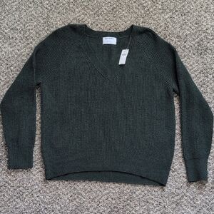 Old Navy Women's Deep Green V-Neck Sweater